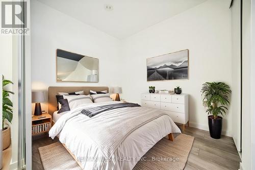 1025 - 3100 Keele Street, Toronto, ON - Indoor Photo Showing Bedroom