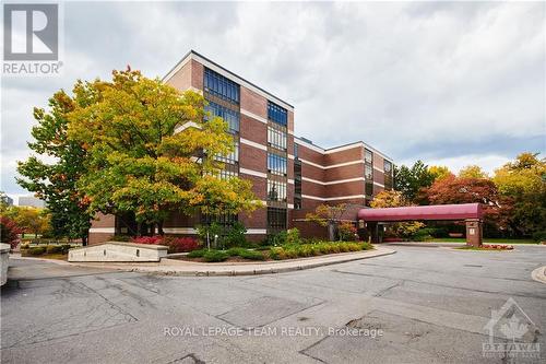 202 - 111 Echo Drive, Ottawa, ON - Outdoor