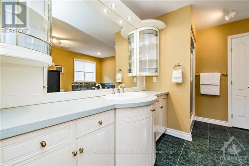 3531 Wyman Crescent, Ottawa, ON - Indoor Photo Showing Bathroom