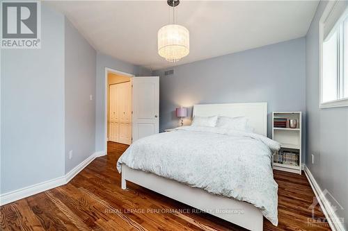 3531 Wyman Crescent, Ottawa, ON - Indoor Photo Showing Bedroom