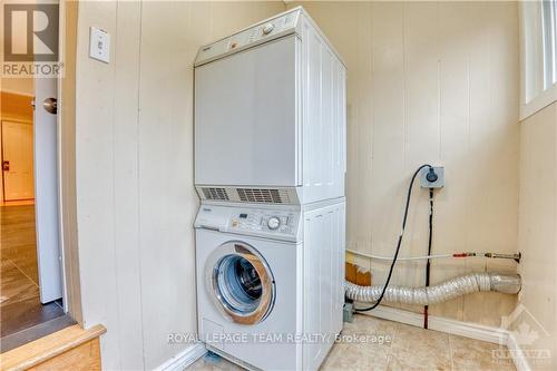 87 Guigues Avenue, Ottawa, ON - Indoor Photo Showing Laundry Room