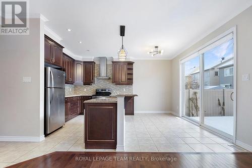 421 Meadowhawk Crescent, Ottawa, ON - Indoor Photo Showing Kitchen