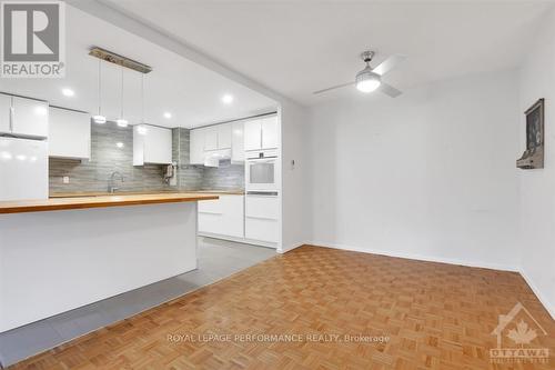 102 - 2951 Riverside Drive, Ottawa, ON - Indoor Photo Showing Kitchen