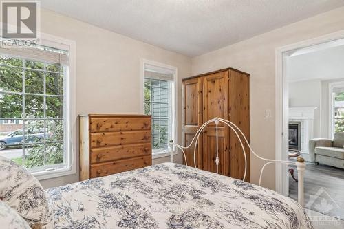 1012 Teena Colleen, Ottawa, ON - Indoor Photo Showing Bedroom