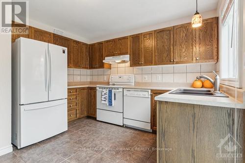 1012 Teena Colleen, Ottawa, ON - Indoor Photo Showing Kitchen With Double Sink