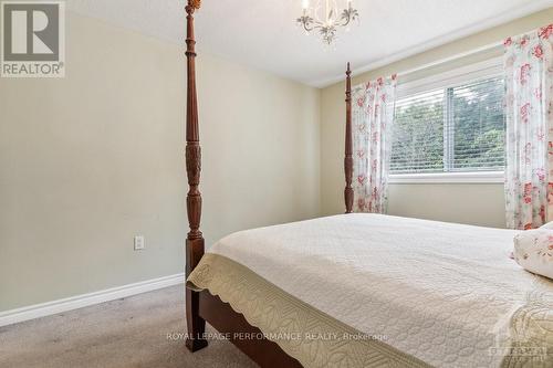 1012 Teena Colleen, Ottawa, ON - Indoor Photo Showing Bedroom