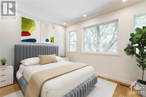 191 Stanley Avenue, Ottawa, ON - Indoor Photo Showing Bedroom