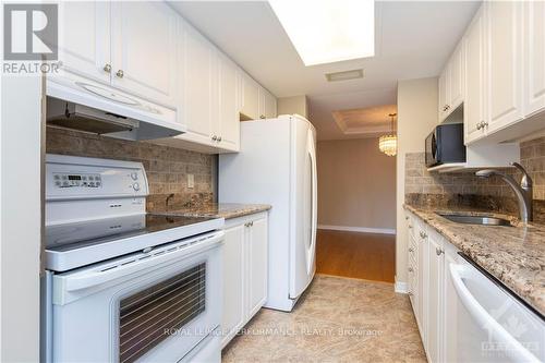 116 - 100 Grant Carman Drive, Ottawa, ON - Indoor Photo Showing Kitchen