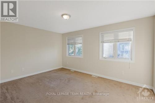 405 Brigatine Avenue, Ottawa, ON - Indoor Photo Showing Other Room