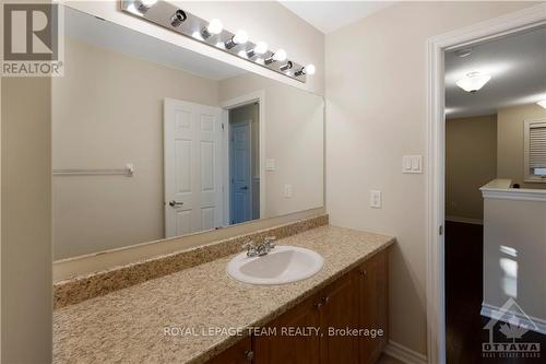 405 Brigatine Avenue, Ottawa, ON - Indoor Photo Showing Bathroom