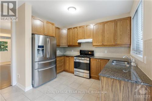 405 Brigatine Avenue, Ottawa, ON - Indoor Photo Showing Kitchen With Double Sink