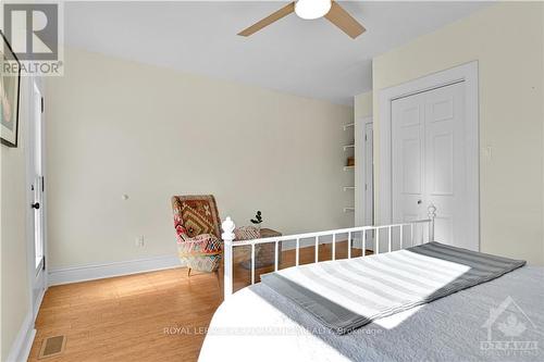 372 Mackay Street, Ottawa, ON - Indoor Photo Showing Bedroom