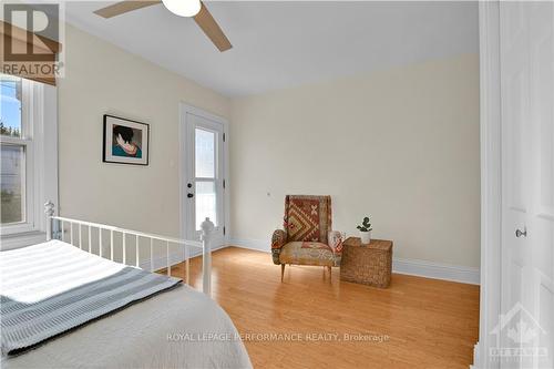 372 Mackay Street, Ottawa, ON - Indoor