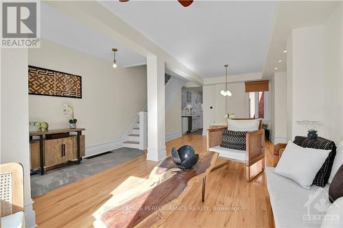 372 Mackay Street, Ottawa, ON - Indoor