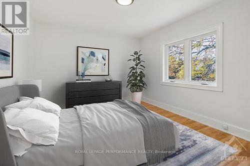 124 Blackburn Avenue, Ottawa, ON - Indoor Photo Showing Bedroom