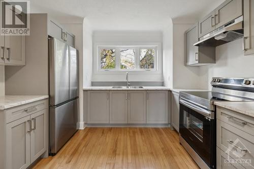 124 Blackburn Avenue, Ottawa, ON - Indoor Photo Showing Kitchen