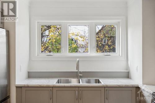 124 Blackburn Avenue, Ottawa, ON - Indoor Photo Showing Kitchen With Double Sink