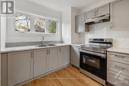 124 Blackburn Avenue, Ottawa, ON - Indoor Photo Showing Kitchen With Double Sink