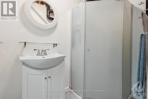 44 - 44 Compata Way, Ottawa, ON - Indoor Photo Showing Bathroom