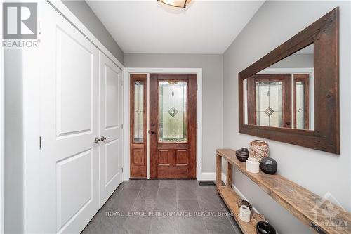 441 Hartleigh Avenue, Ottawa, ON - Indoor Photo Showing Other Room