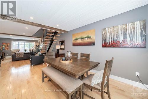 441 Hartleigh Avenue, Ottawa, ON - Indoor Photo Showing Dining Room