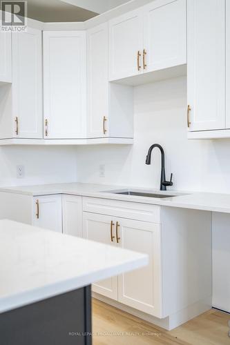 301 - 941 Charles Wilson Parkway, Cobourg, ON - Indoor Photo Showing Kitchen