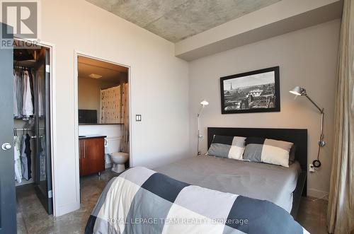 907 - 383 Cumberland Street, Ottawa, ON - Indoor Photo Showing Bedroom