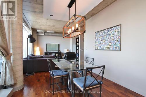 907 - 383 Cumberland Street, Ottawa, ON - Indoor Photo Showing Dining Room