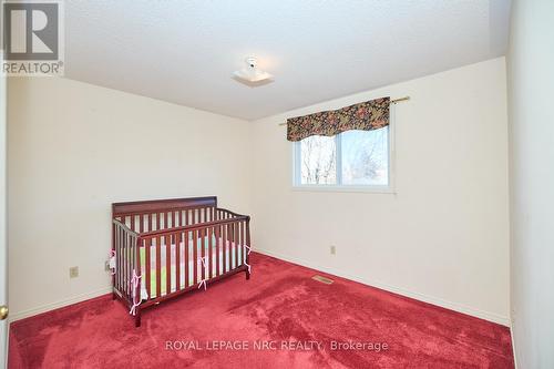 7304 Lakewood Crescent, Niagara Falls (220 - Oldfield), ON - Indoor Photo Showing Bedroom