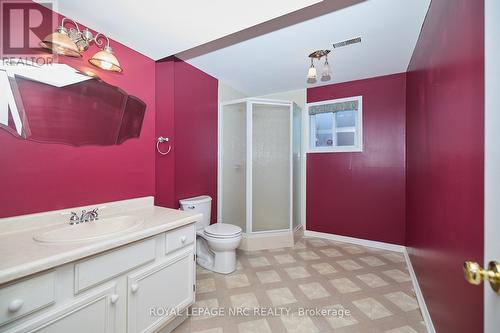 7304 Lakewood Crescent, Niagara Falls (220 - Oldfield), ON - Indoor Photo Showing Bathroom