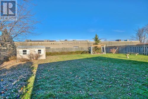 7304 Lakewood Crescent, Niagara Falls (220 - Oldfield), ON - Outdoor