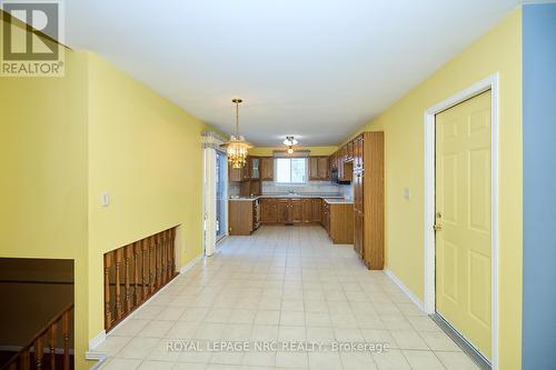 7304 Lakewood Crescent, Niagara Falls (220 - Oldfield), ON - Indoor Photo Showing Other Room