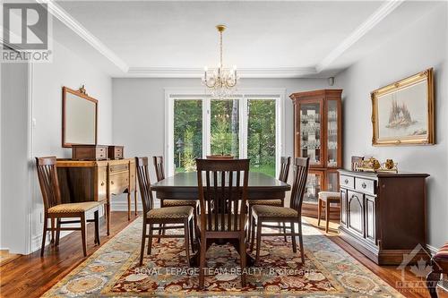 136 Kerscott Heights Way, Ottawa, ON - Indoor Photo Showing Dining Room