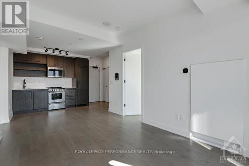 517 - 560 Rideau Street, Ottawa, ON - Indoor Photo Showing Kitchen