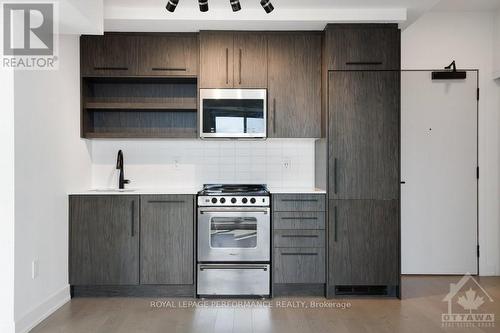 517 - 560 Rideau Street, Ottawa, ON - Indoor Photo Showing Kitchen