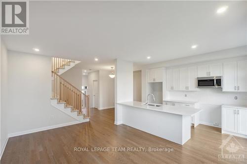 308 Elsie Macgill Walk, Ottawa, ON - Indoor Photo Showing Kitchen