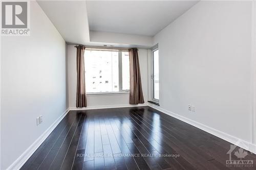 1011 - 238 Besserer Street, Ottawa, ON - Indoor Photo Showing Other Room