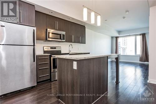 1011 - 238 Besserer Street, Ottawa, ON - Indoor Photo Showing Kitchen With Stainless Steel Kitchen With Upgraded Kitchen