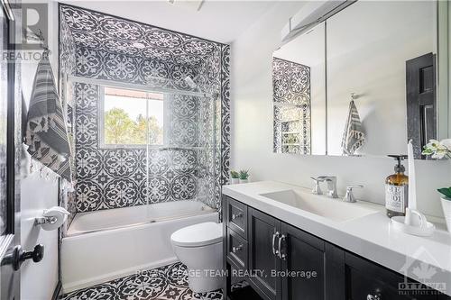 5478 Mitch Owens Road, Ottawa, ON - Indoor Photo Showing Bathroom