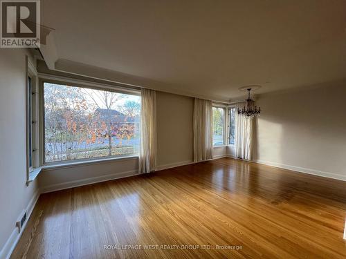 Upper - 51 Fairlin Drive, Toronto, ON - Indoor Photo Showing Other Room