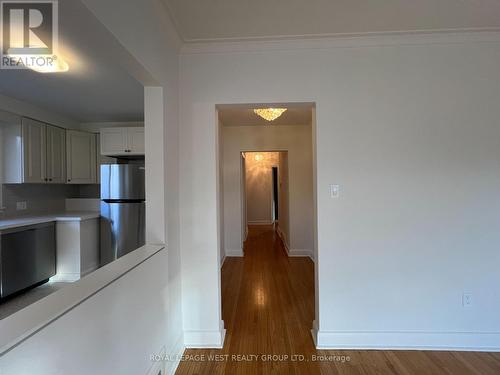 Upper - 51 Fairlin Drive, Toronto, ON - Indoor Photo Showing Kitchen