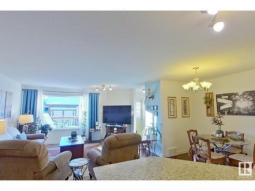 2341 Aspen Tr, Sherwood Park, AB - Indoor Photo Showing Living Room