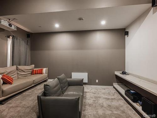 Home theatre - 80 Rue Roussin, Montréal (L'Île-Bizard/Sainte-Geneviève), QC - Indoor