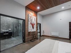 Master bedroom - 