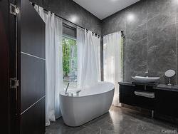 Ensuite bathroom - 