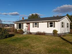 8 Hanover Street  Charlottetown, PE C1C 1E5