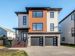 413 Starboard Drive  Halifax, NS B3M 4V4