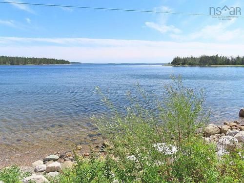 Lot 14 Hwy 316 (English Harbour), Cole Harbour, NS 