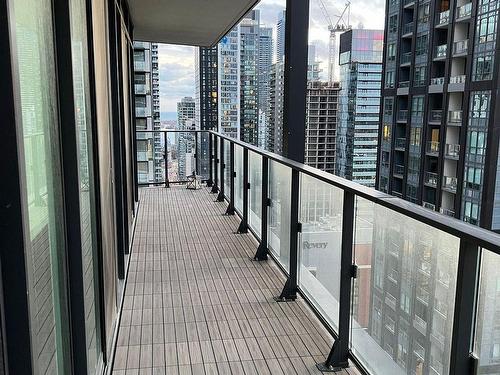 2501-125 Peter St, Toronto, ON - Outdoor With Balcony With Exterior