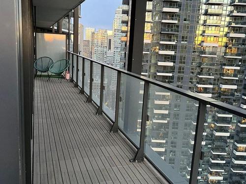 2501-125 Peter St, Toronto, ON - Outdoor With Balcony With Exterior